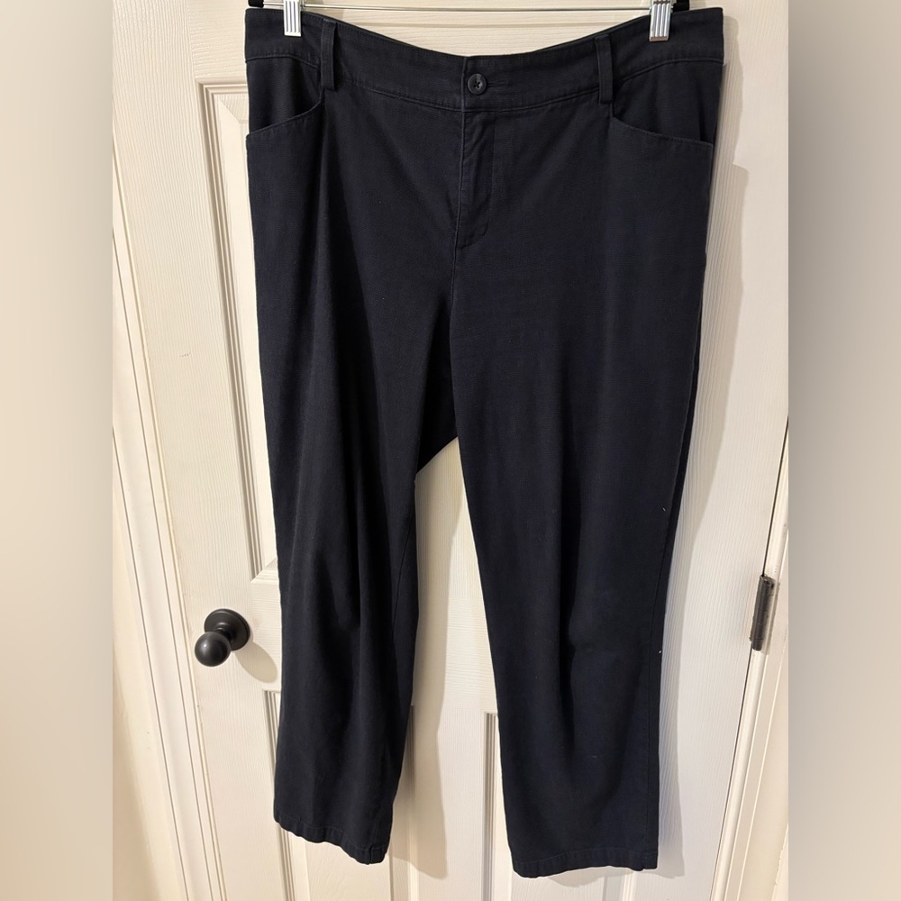 Lee Women's Classic Black Straight Leg Pants Size 16